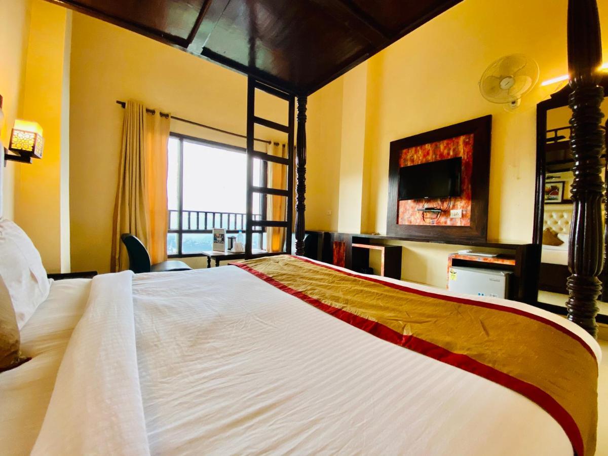 Hotel Aachman Regency Shimla Bagian luar foto