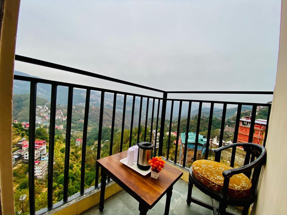 Hotel Aachman Regency Shimla Bagian luar foto