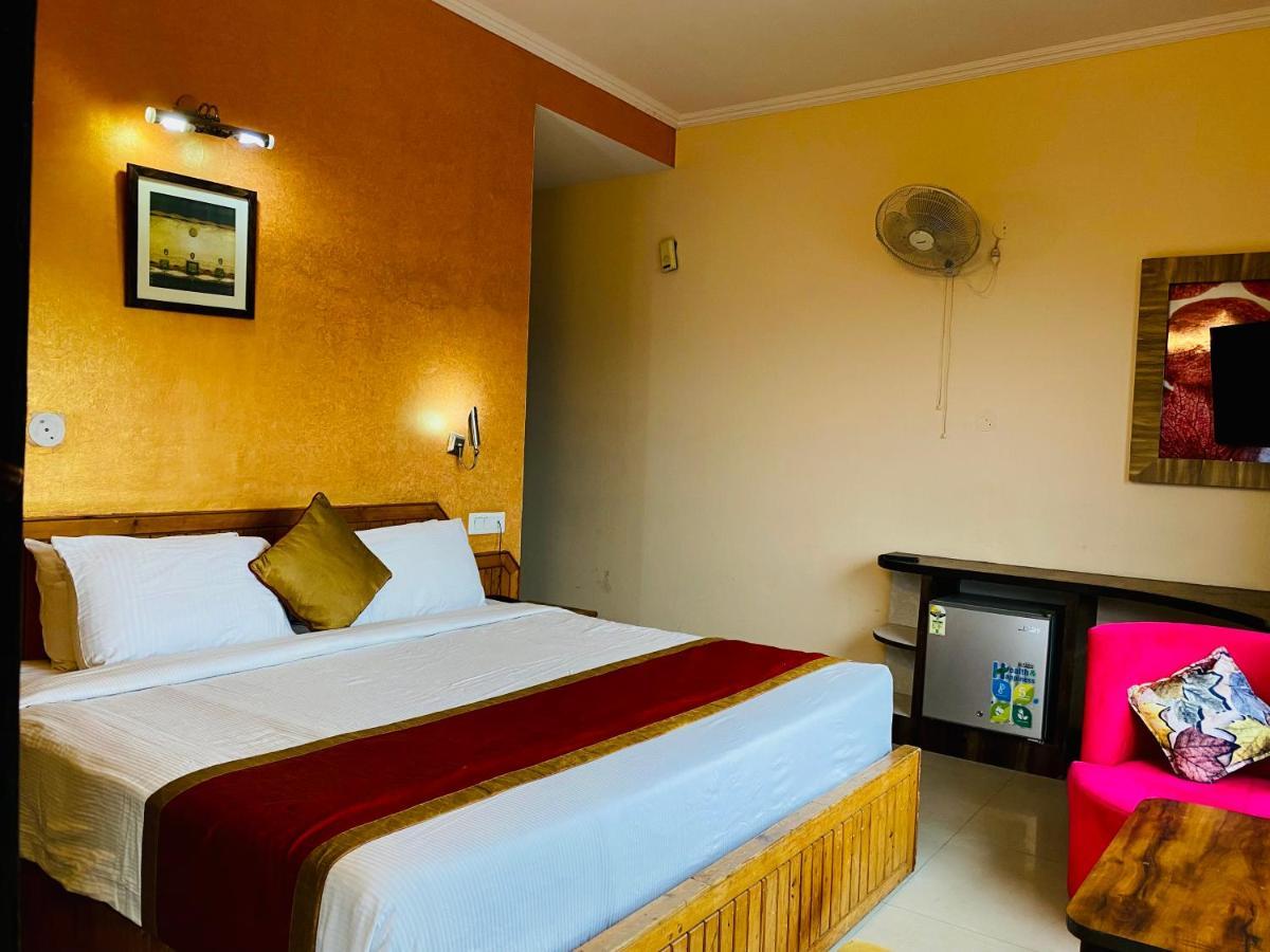 Hotel Aachman Regency Shimla Bagian luar foto