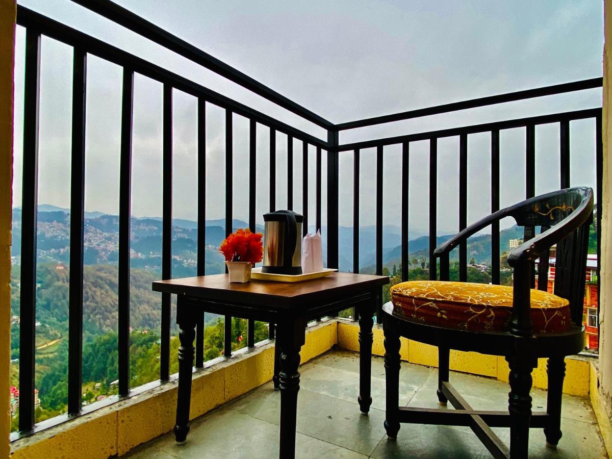 Hotel Aachman Regency Shimla Bagian luar foto
