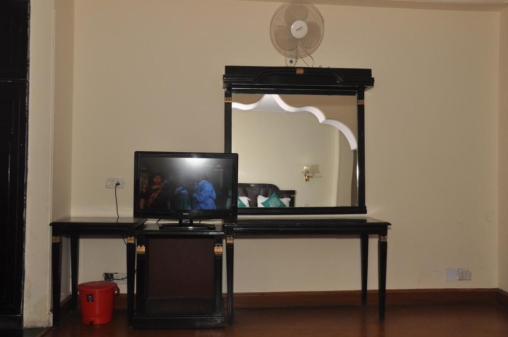 Hotel Aachman Regency Shimla Bagian luar foto