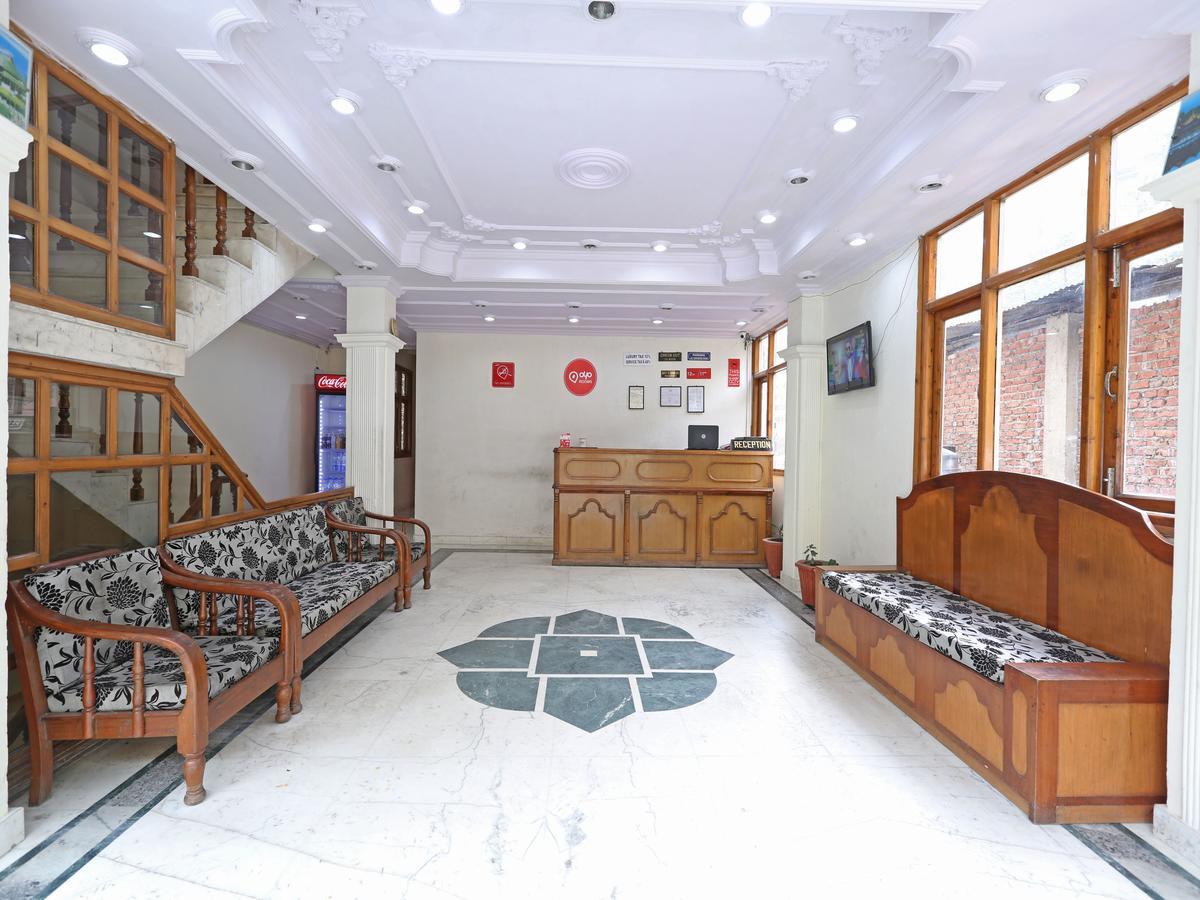 Hotel Aachman Regency Shimla Bagian luar foto